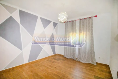 Moradia T4 para Venda em Marinhais