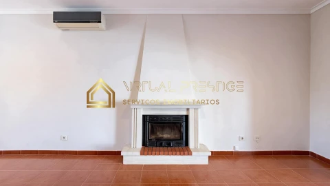 Moradia T3 para Venda em Azeitão (São Lourenço e São Simão)