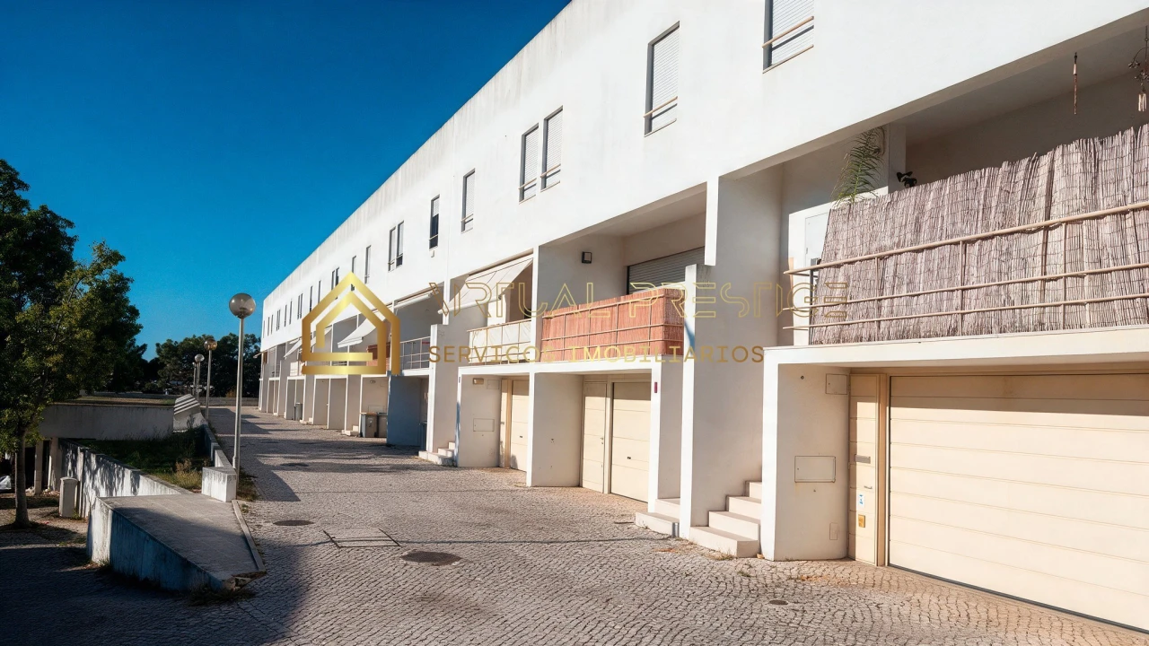 Moradia T3 para Venda em Charneca de Caparica e Sobreda Foto 1