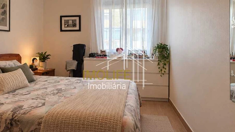 Apartamento T2 para Venda em Pontinha e Famões