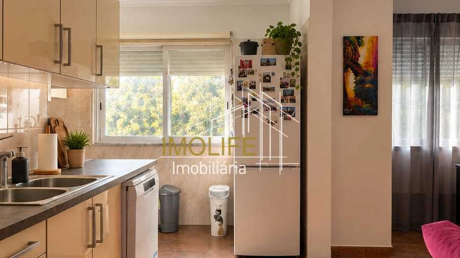 Apartamento T2 para Venda em Pontinha e Famões