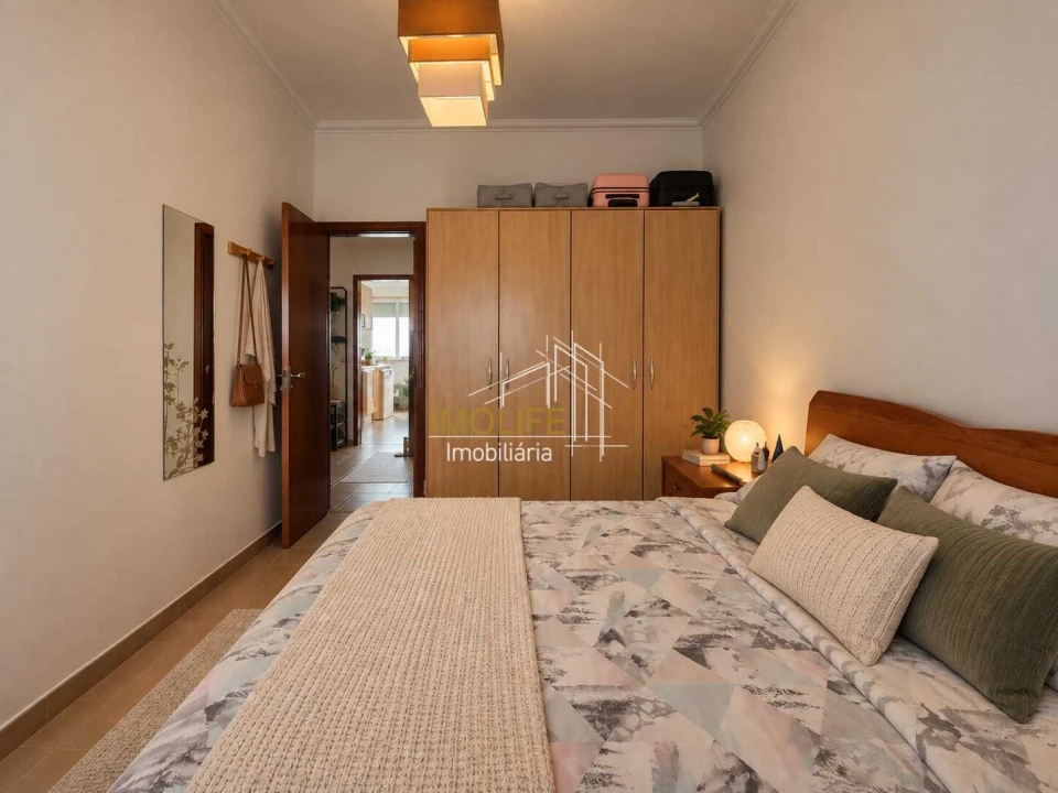 Apartamento T2 para Venda em Pontinha e Famões Foto 12