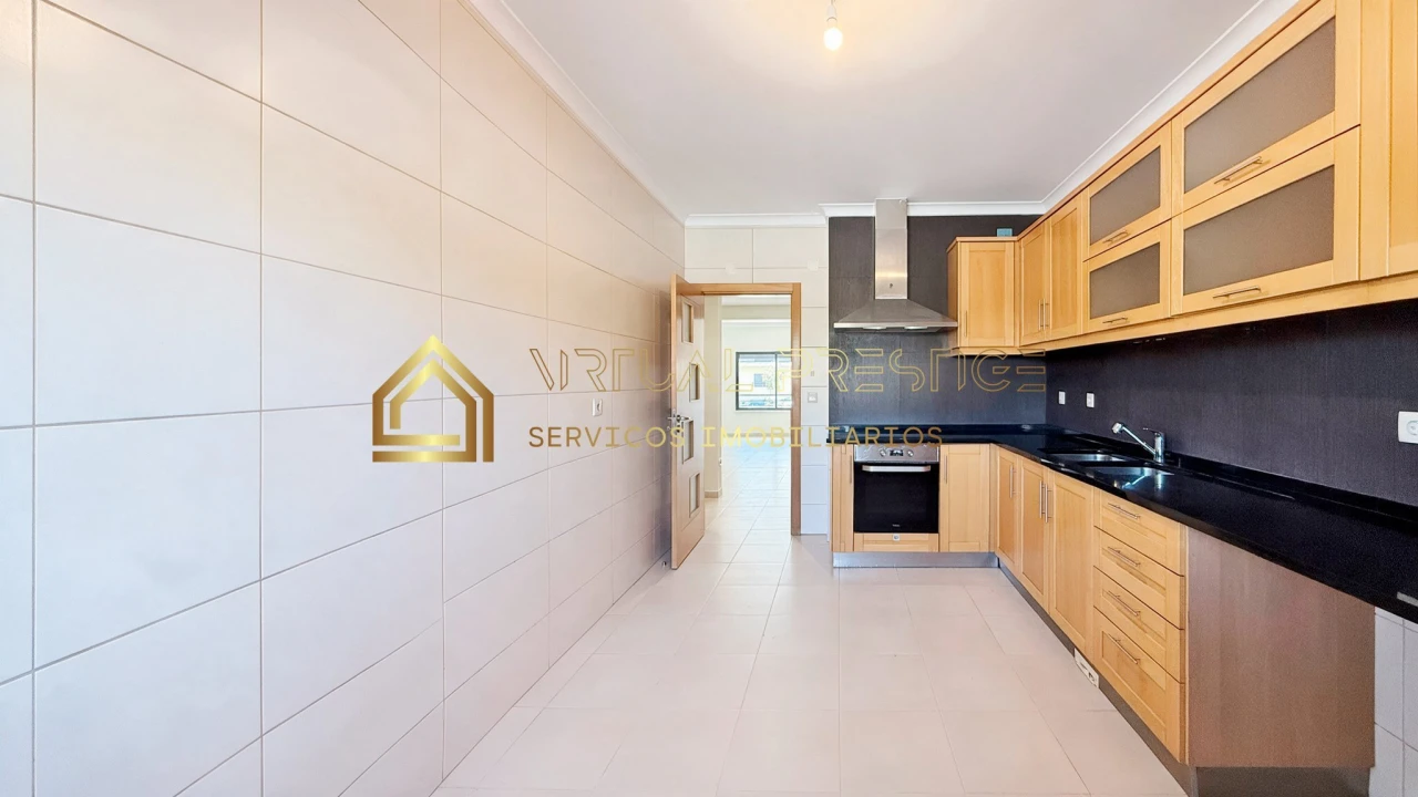 Apartamento T3 para Venda em Pinhal Novo Foto 16