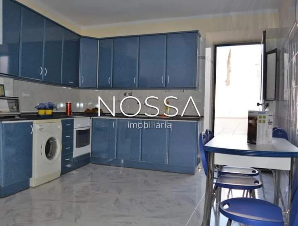 Moradia T4 para Venda em Santo Agostinho e São João Baptista e Santo Amador Foto 1