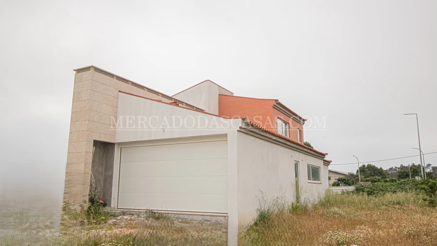 Moradia T4 para Venda em Ovar, São João, Arada e São Vicente de Pereira Jusã Foto 5