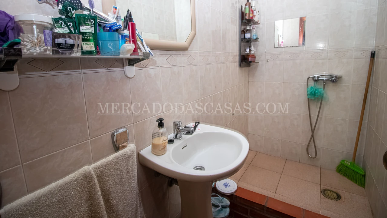 Moradia T3 para Venda em O. Azeméis, Riba-Ul, Ul, Macinhata Seixa, Madail Foto 8