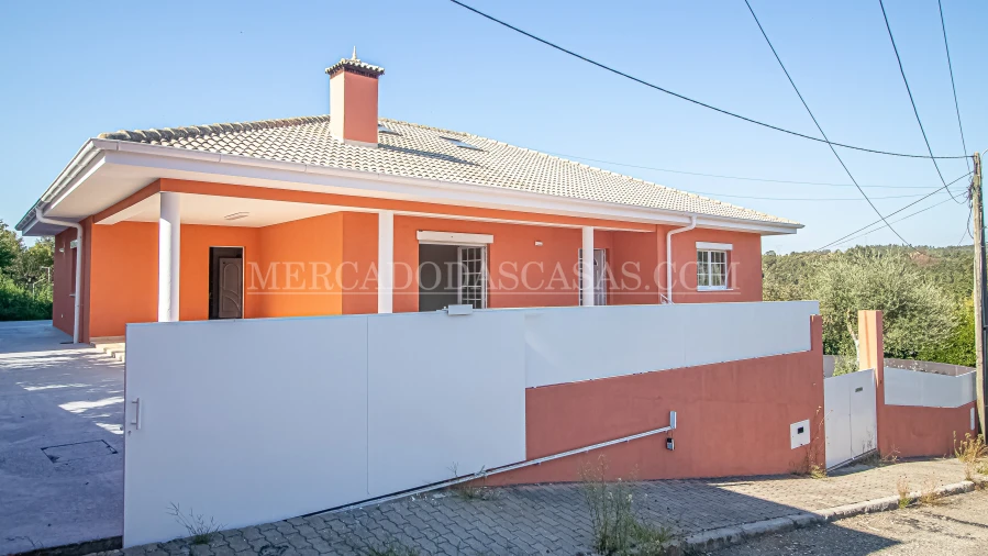 Moradia T3 para Venda em Canedo, Vale e Vila Maior Foto 3