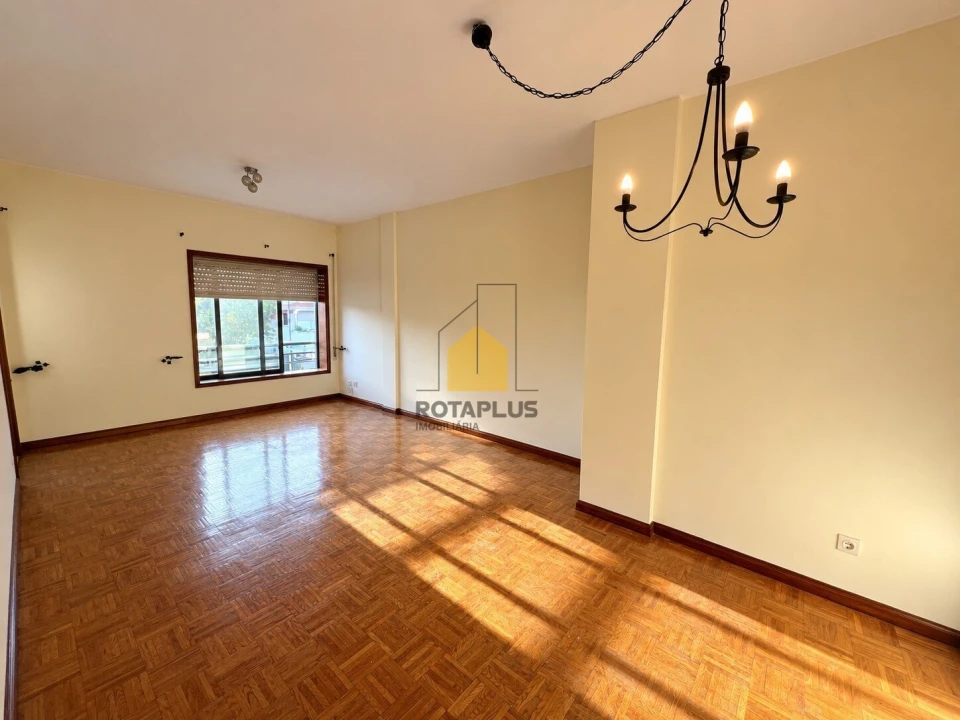 Apartamento T1 para Venda em Mafamude e Vilar do Paraíso Foto 6