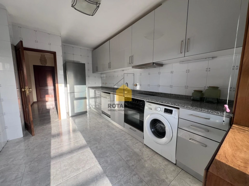 Apartamento T1 para Venda em Mafamude e Vilar do Paraíso Foto 13