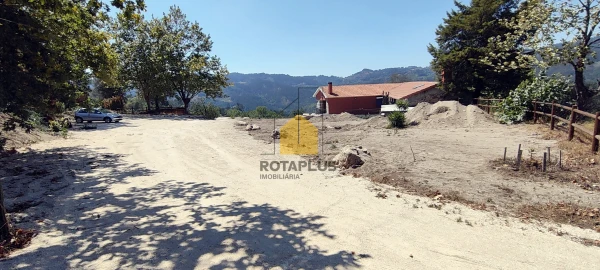 Quinta T3 para Venda em Carvalho e Basto (Santa Tecla)