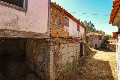 Moradia T2 para Venda em Aboadela, Sanche e Várzea