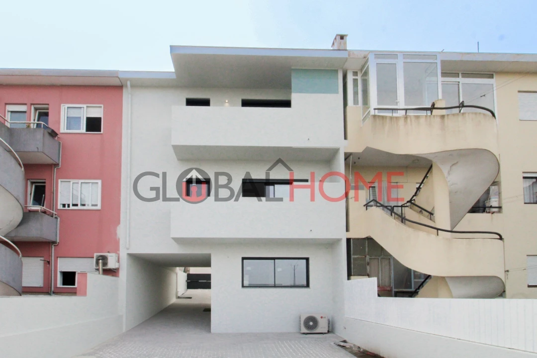 Moradia T3 para Venda em Pedrouços Foto 6
