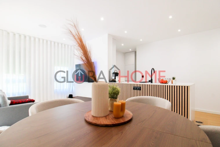 Apartamento T2 para Venda em Ermesinde Foto 3