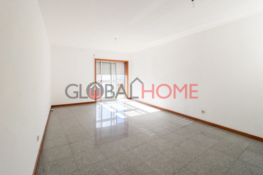 Apartamento T3 para Venda em Fânzeres e São Pedro da Cova Foto 3