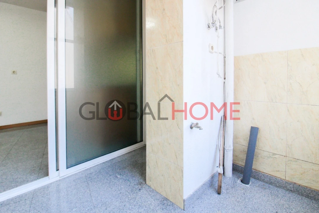 Apartamento T3 para Venda em Fânzeres e São Pedro da Cova Foto 18