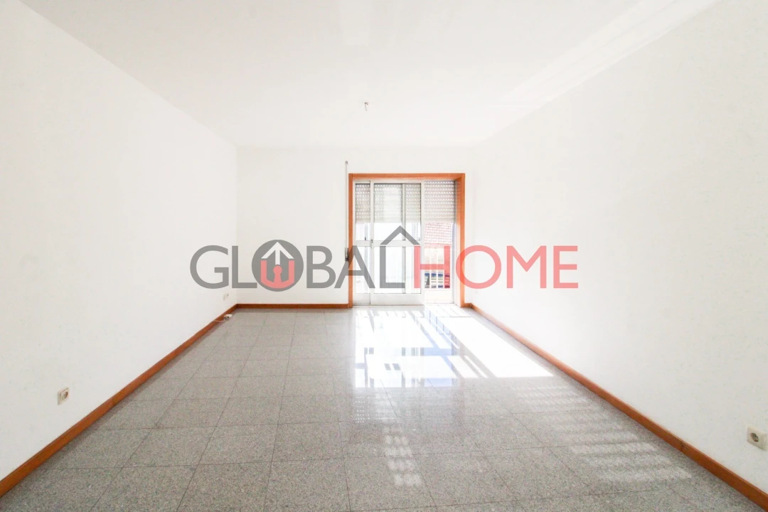 Apartamento T3 para Venda em Fânzeres e São Pedro da Cova Foto 2