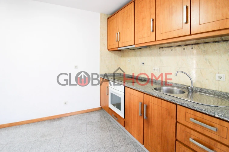 Apartamento T3 para Venda em Fânzeres e São Pedro da Cova Foto 14
