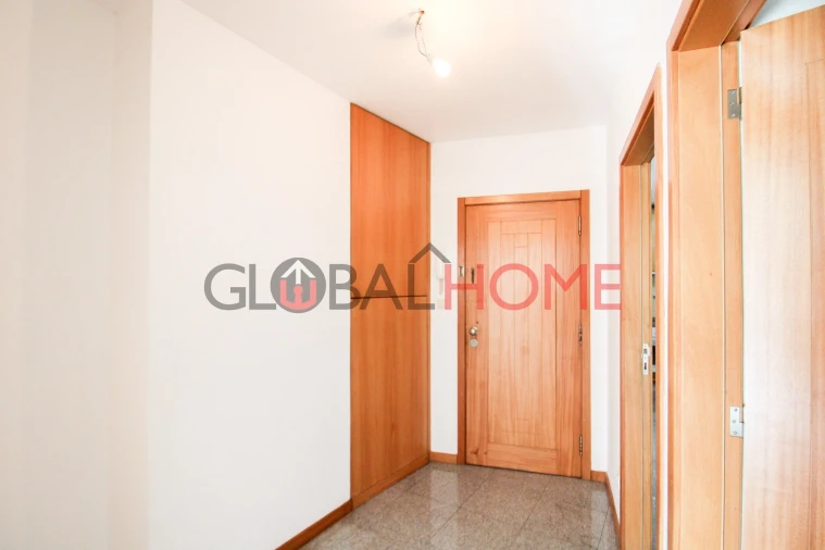 Apartamento T3 para Venda em Fânzeres e São Pedro da Cova Foto 7