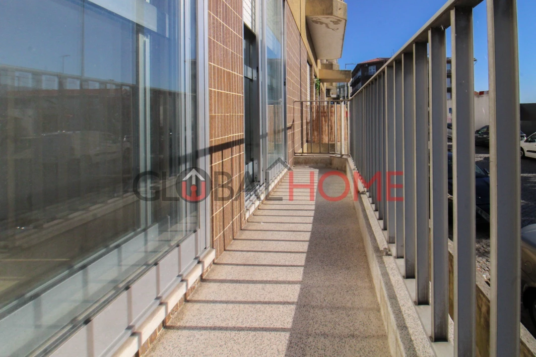 Apartamento T3 para Venda em Fânzeres e São Pedro da Cova Foto 6