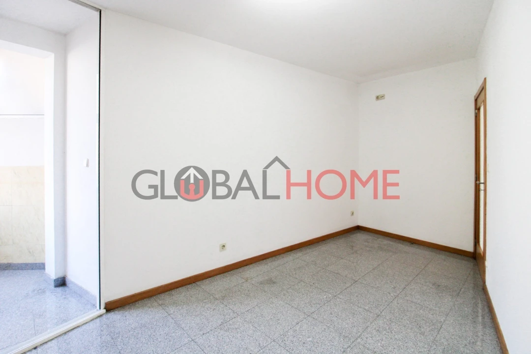 Apartamento T3 para Venda em Fânzeres e São Pedro da Cova Foto 15