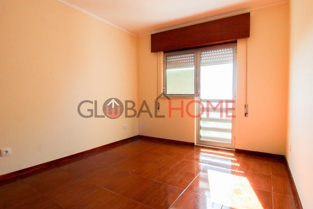 Apartamento T3 para Venda em Vilar de Andorinho Foto 20