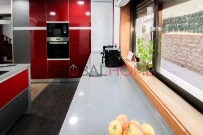 Moradia T4 para Venda em Alfena