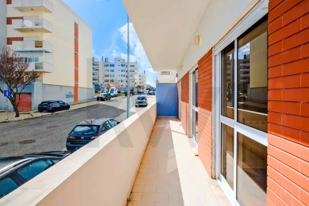 Apartamento T3 para Venda em São Domingos de Rana Foto 24