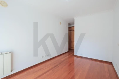 Apartamento T3 para Venda em São Domingos de Rana