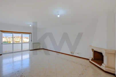 Apartamento T3 para Venda em São Domingos de Rana