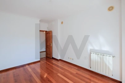 Apartamento T3 para Venda em São Domingos de Rana