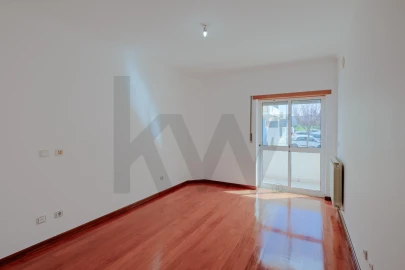 Apartamento T3 para Venda em São Domingos de Rana