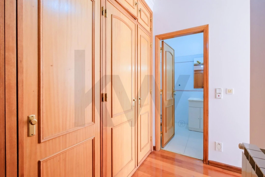 Apartamento T3 para Venda em São Domingos de Rana Foto 18