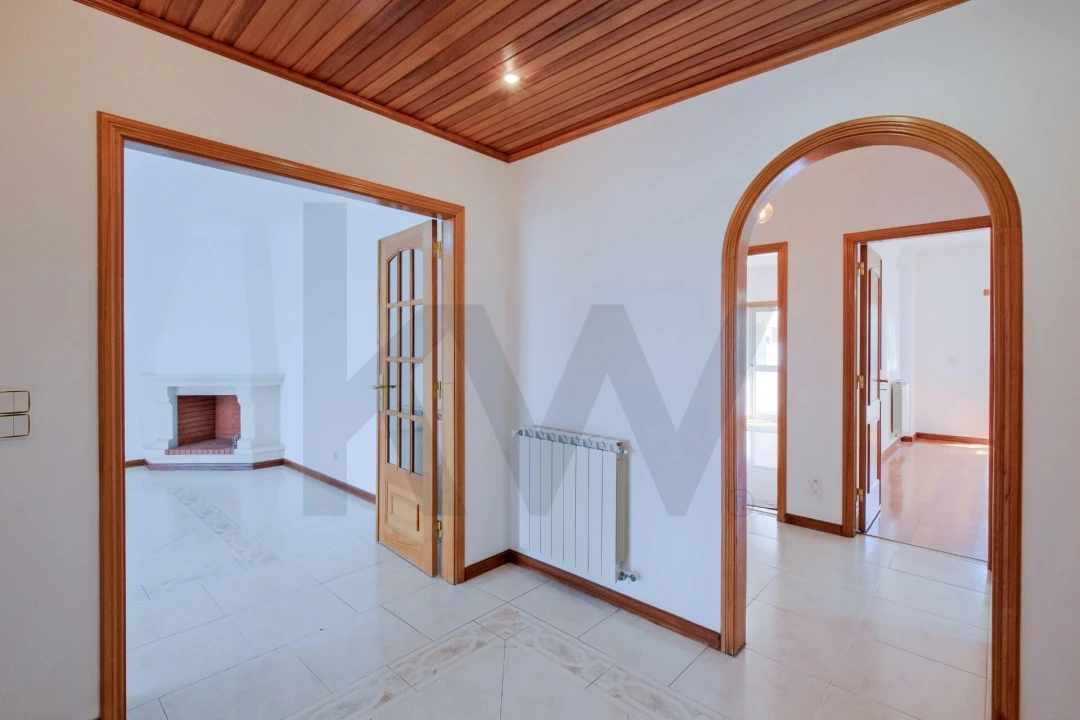 Apartamento T3 para Venda em São Domingos de Rana Foto 10