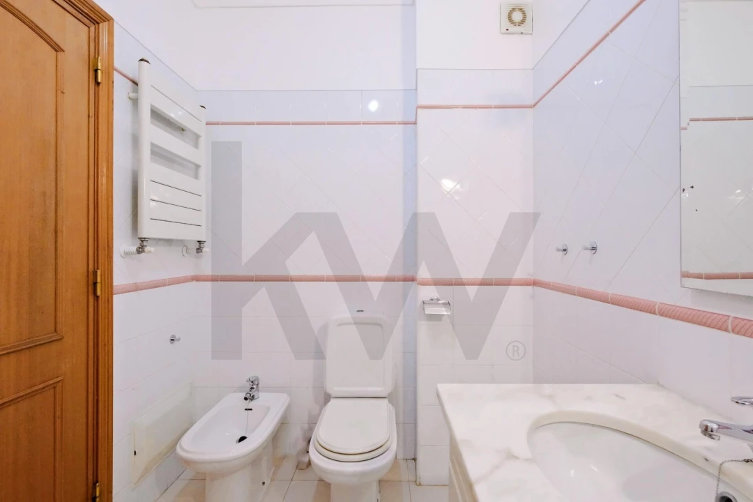 Apartamento T3 para Venda em São Domingos de Rana Foto 21