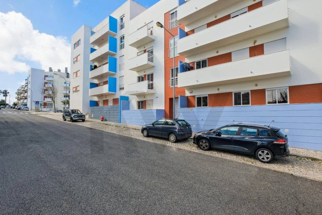 Apartamento T3 para Venda em São Domingos de Rana Foto 29