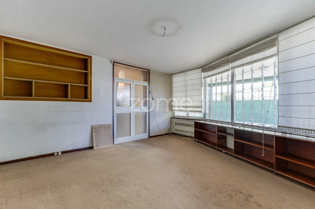 Moradia T4 para Venda em Paranhos Foto 38