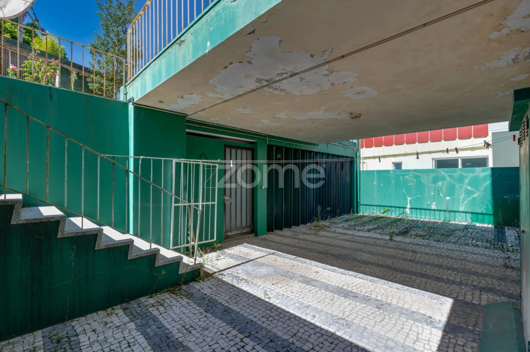 Moradia T4 para Venda em Paranhos Foto 45