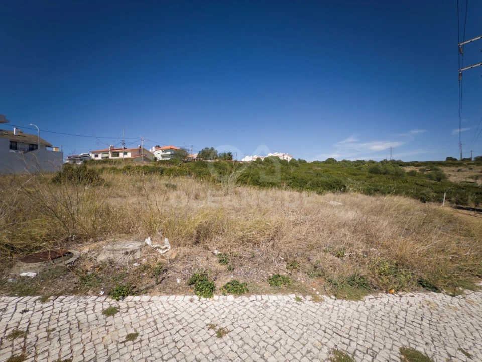 Terreno para Venda em Agualva e Mira-Sintra Foto 2