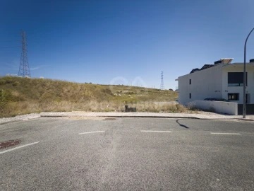 Terreno para Venda em Agualva e Mira-Sintra