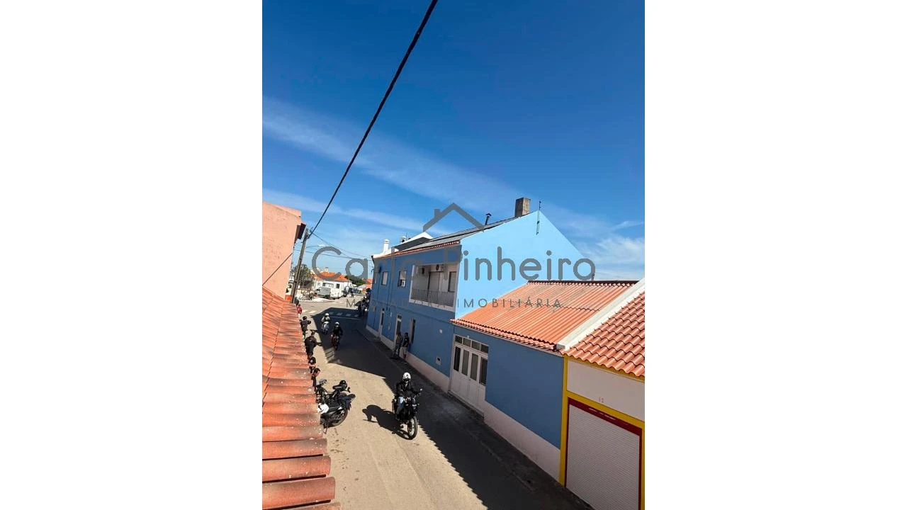 Moradia T2 para Venda em São Domingos e Vale de Água Foto 5