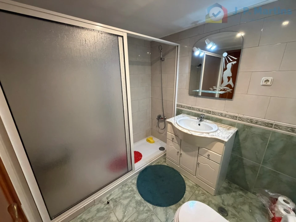 Apartamento T2 para Venda em Charneca de Caparica e Sobreda Foto 16