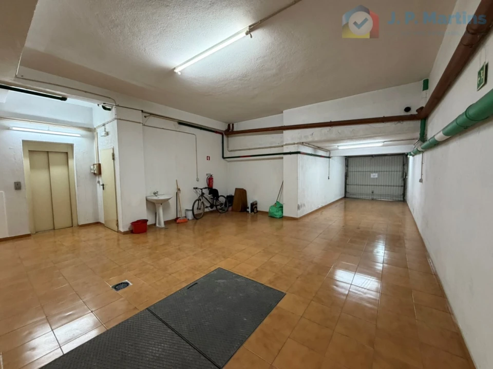 Apartamento T2 para Venda em Charneca de Caparica e Sobreda Foto 24
