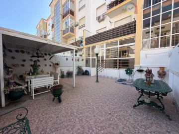 Apartamento T2 para Venda em Charneca de Caparica e Sobreda