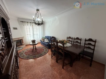 Apartamento T2 para Venda em Charneca de Caparica e Sobreda