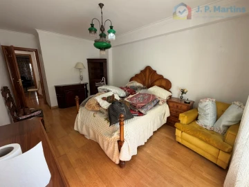Apartamento T2 para Venda em Charneca de Caparica e Sobreda