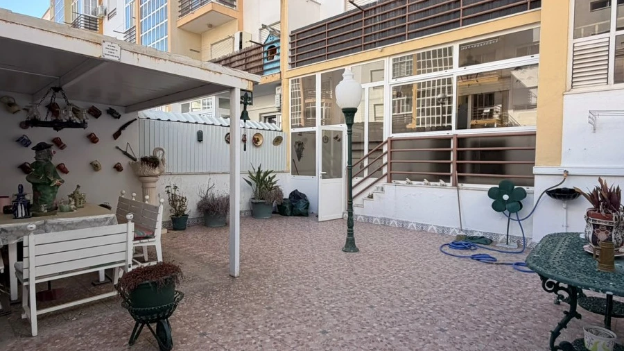 Apartamento T2 para Venda em Charneca de Caparica e Sobreda