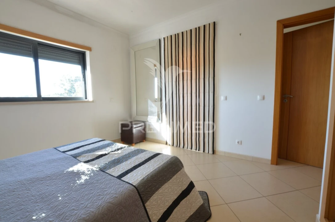 Moradia T3 para Venda em Albufeira e Olhos de Água Foto 29