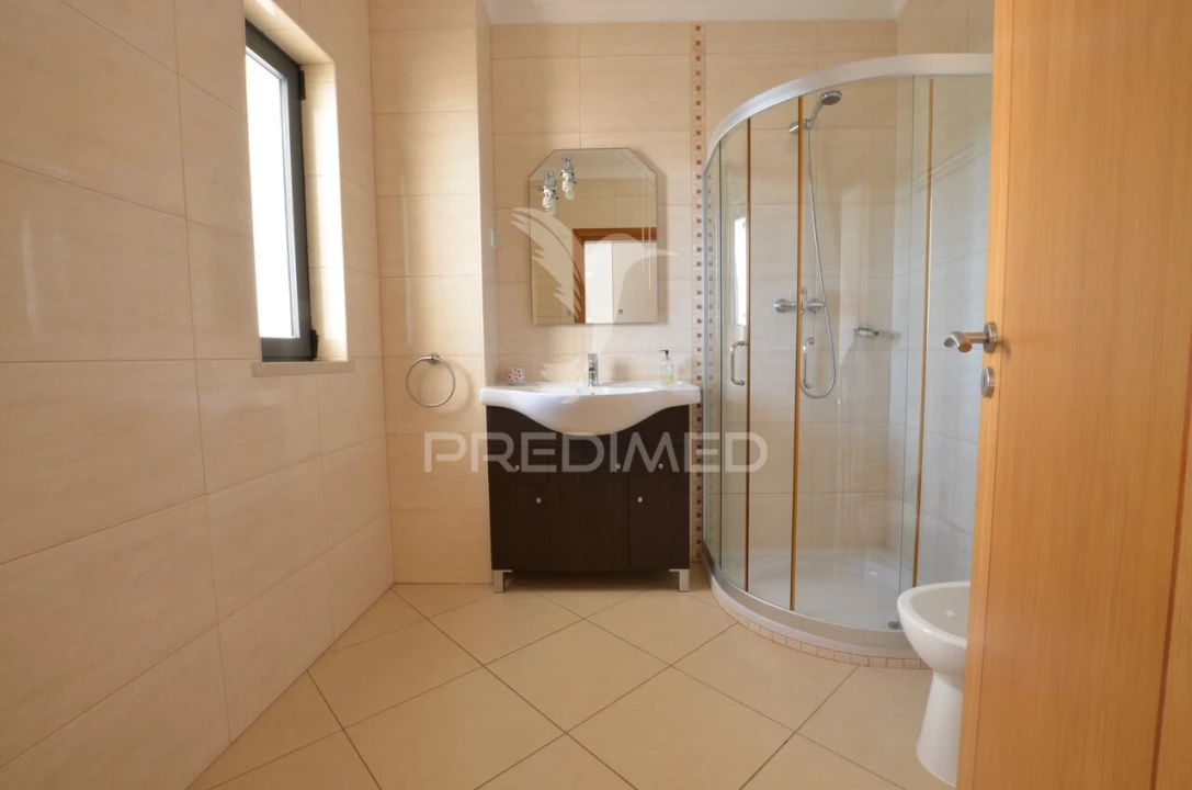 Moradia T3 para Venda em Albufeira e Olhos de Água Foto 31