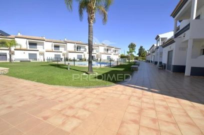 Moradia T3 para Venda em Albufeira e Olhos de Água