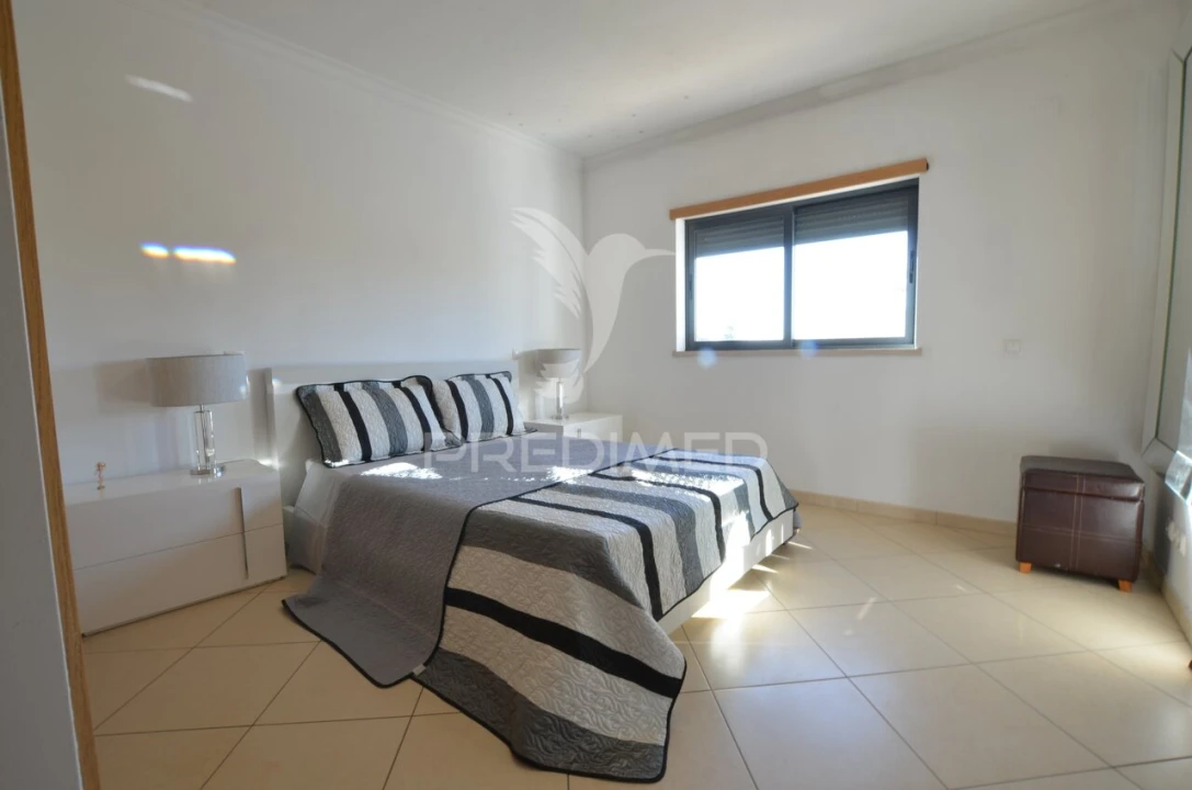 Moradia T3 para Venda em Albufeira e Olhos de Água Foto 28